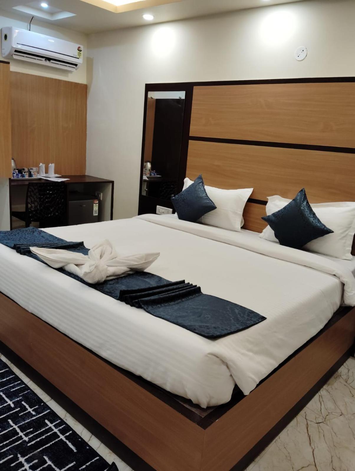 Mom Hotel - Unit Of Mom Hotel Puri Kültér fotó