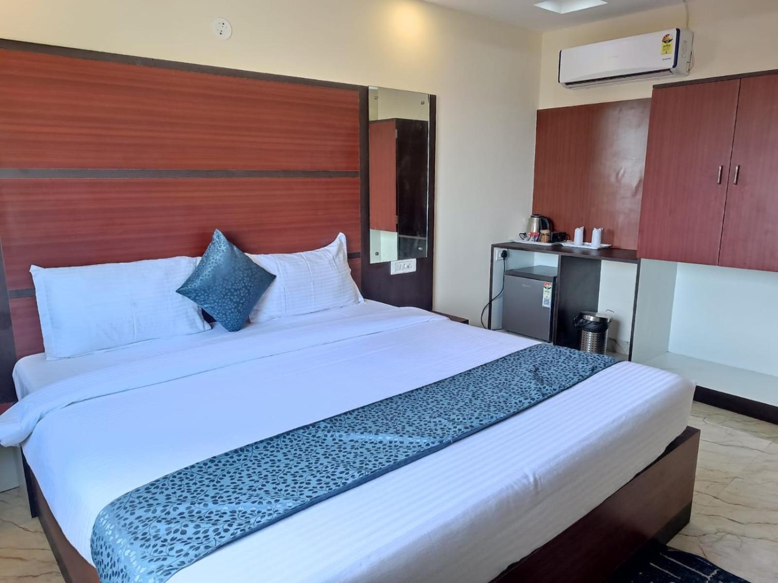 Mom Hotel - Unit Of Mom Hotel Puri Kültér fotó