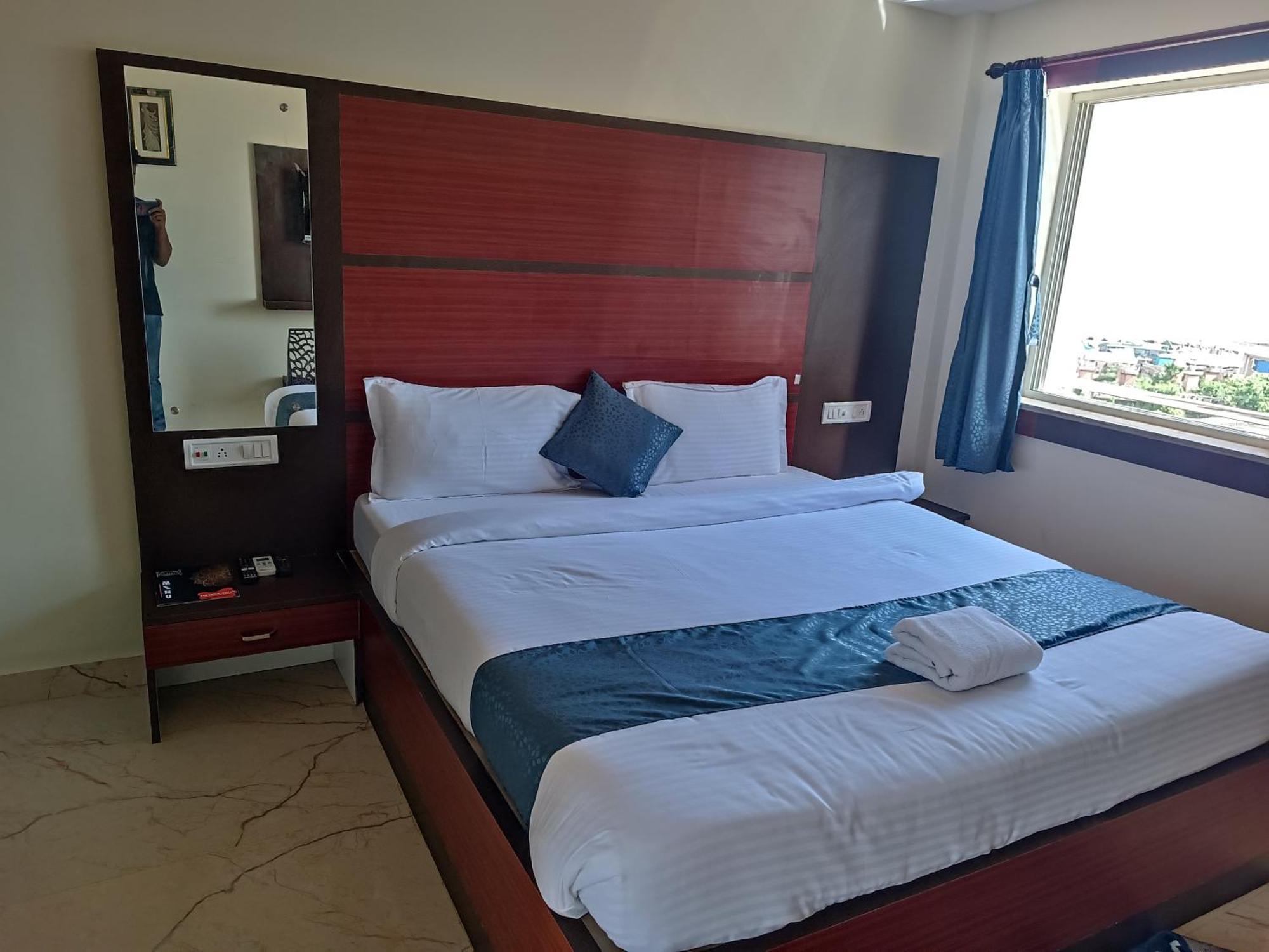 Mom Hotel - Unit Of Mom Hotel Puri Kültér fotó