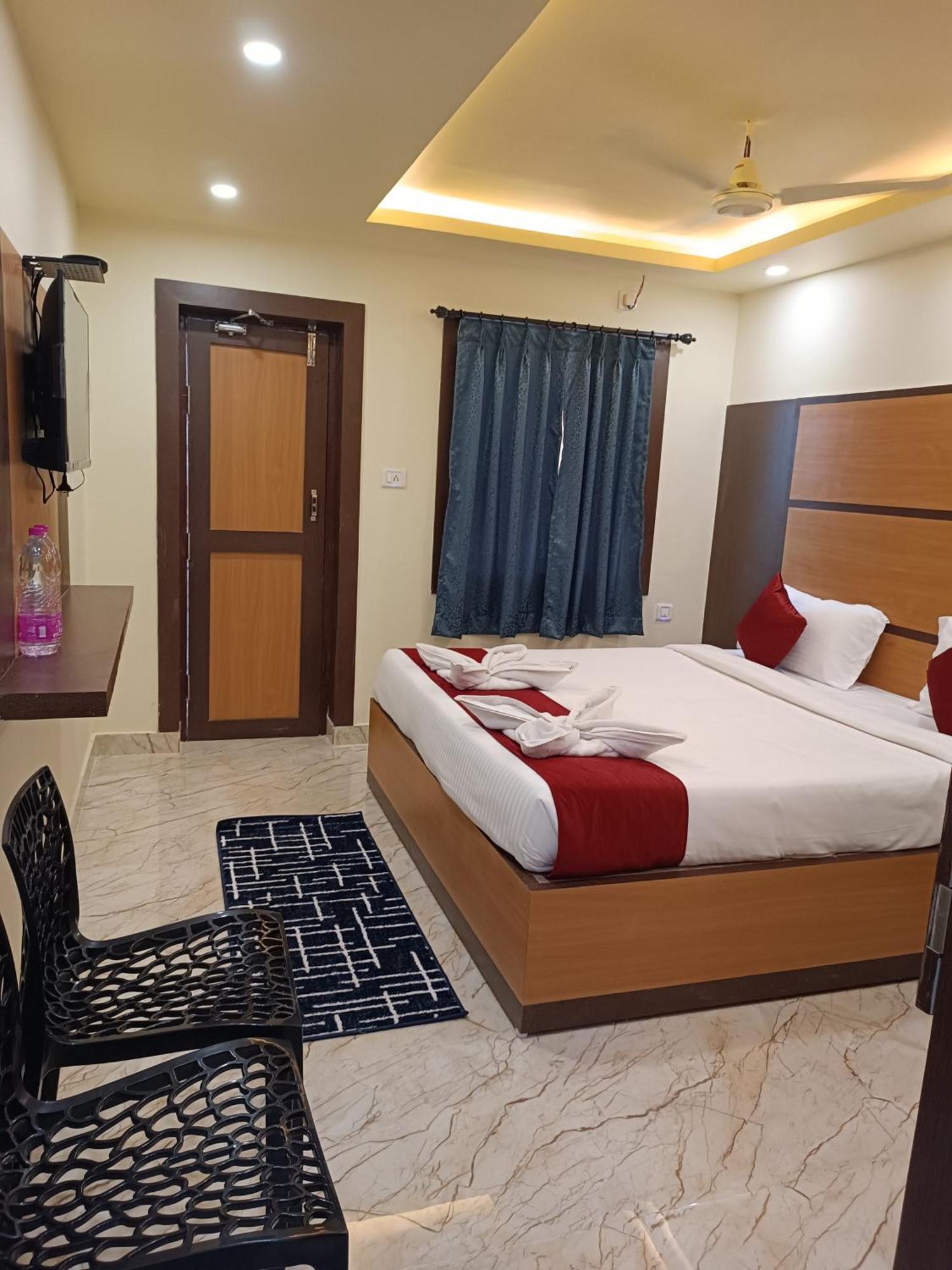 Mom Hotel - Unit Of Mom Hotel Puri Kültér fotó