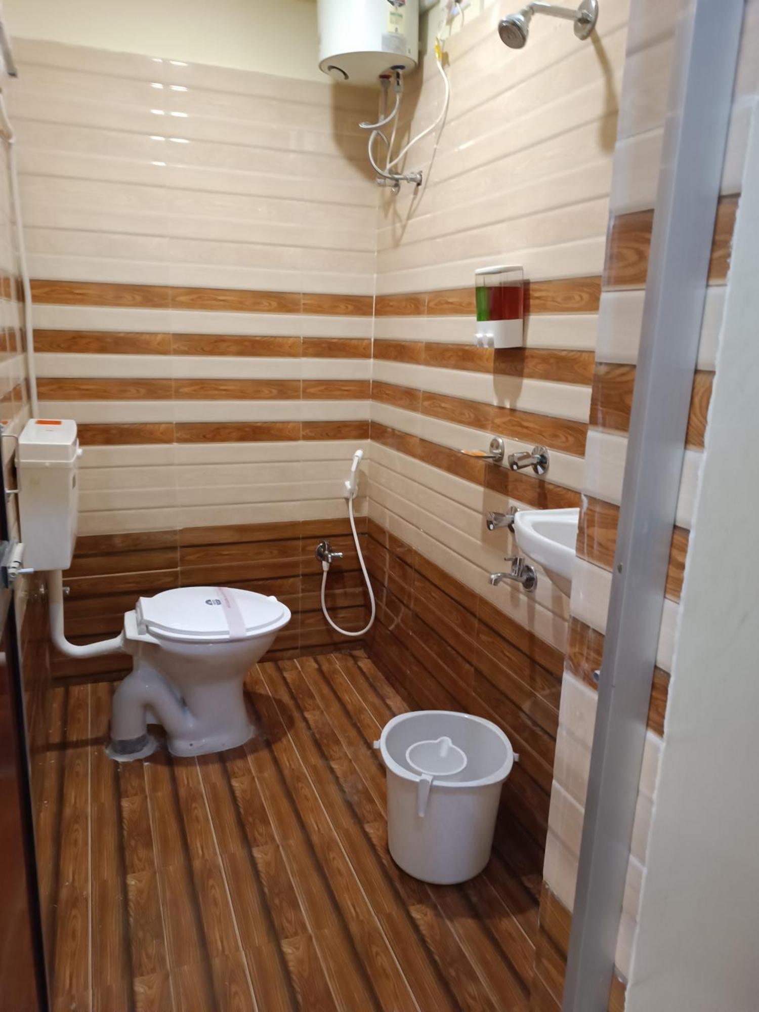 Mom Hotel - Unit Of Mom Hotel Puri Kültér fotó